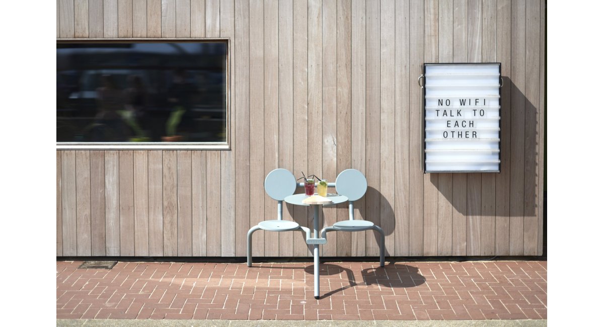 Bistroo - mesa con taburetes incorporados - muebles exterior - extremis - MINIM - lifestyle terraza