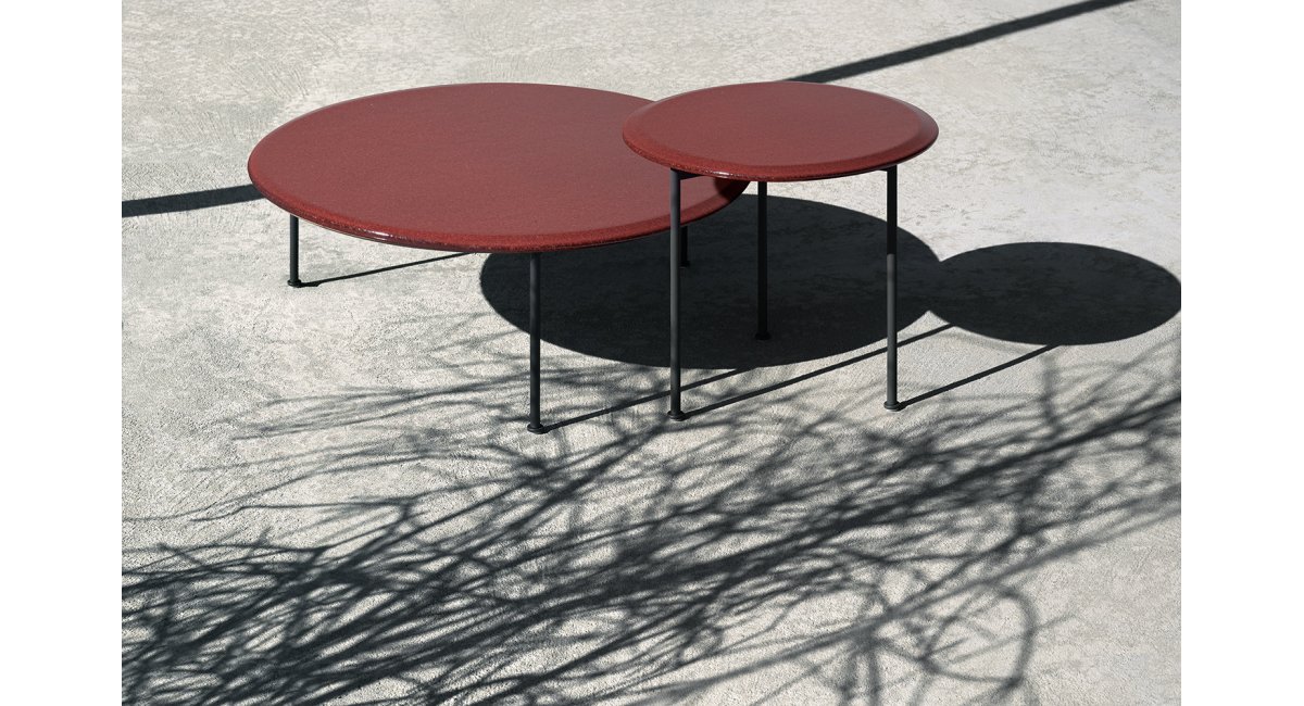 Borea_mesa auxiliar_mesitas jardín_B&amp;B Italia_MINIM_lifestyle mesitas terraza