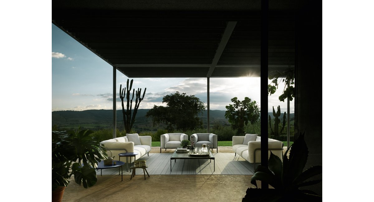 Borea_sofa_3 plazas_B&amp;B Italia_MINIM_lifestyle terraza