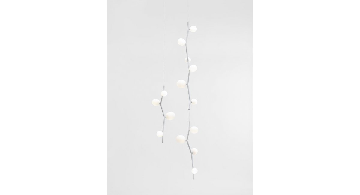 Brokis-IVYVerticalSuspension-LucieKoldova-MINIMShowroom