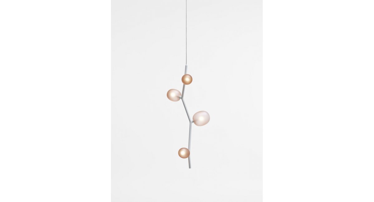 Brokis-IVYVerticalSuspension-LucieKoldova-MINIMShowroom