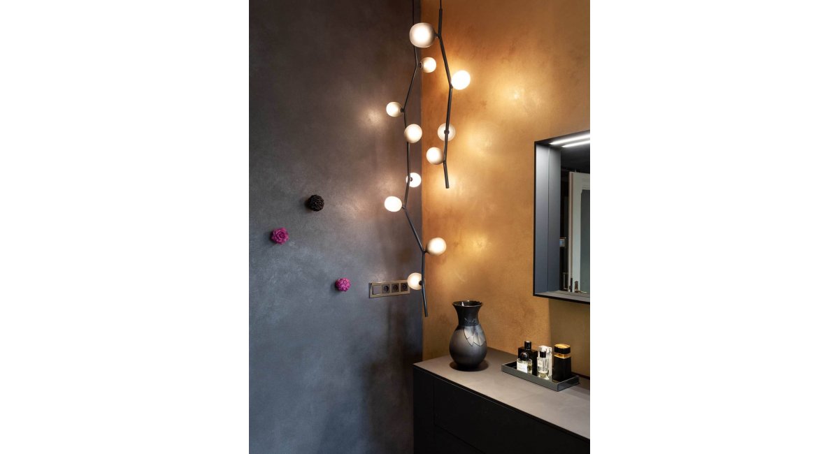 Brokis-IVYVerticalSuspension-LucieKoldova-MINIMShowroom