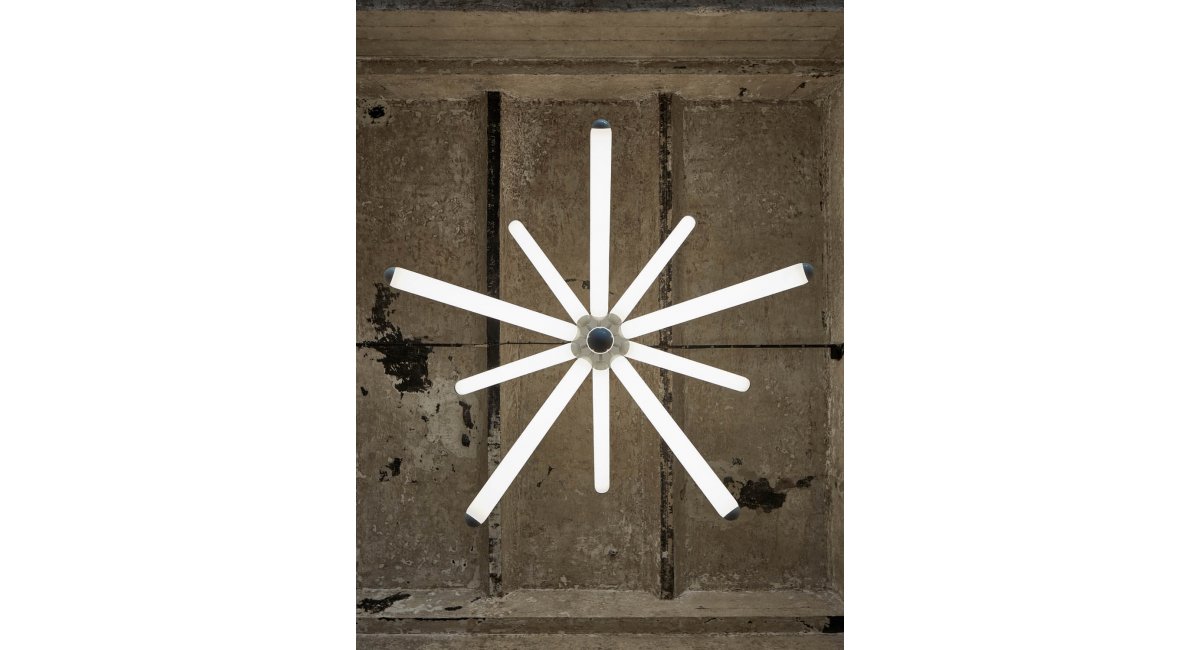 Brokis-PuroSparkleSuspension-LucieKoldova-MINIMShowroom