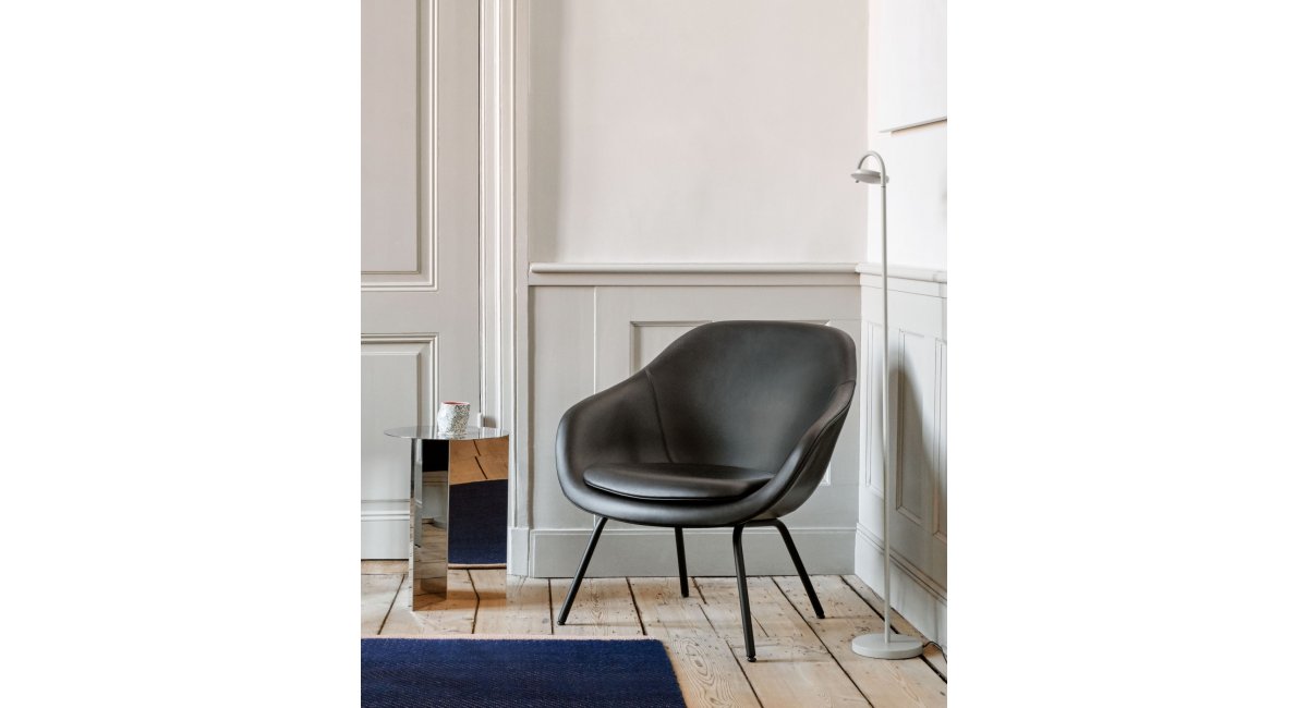 Butaca AAL 87 de HAY - silk black powder coated steel base - Barcelona - Madrid - MINIM Showroom