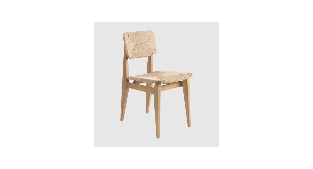 C-Chair_silla de comedor_Silla de madera de roble_asiento de cuerda_Gubi_MINIM
