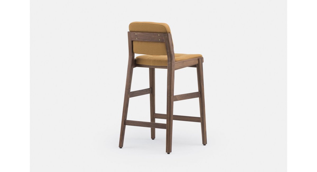 Capo Bar Stool - Neri Hu - De La Espada - MINIM - vista trasera - taburete tapizado mostaza