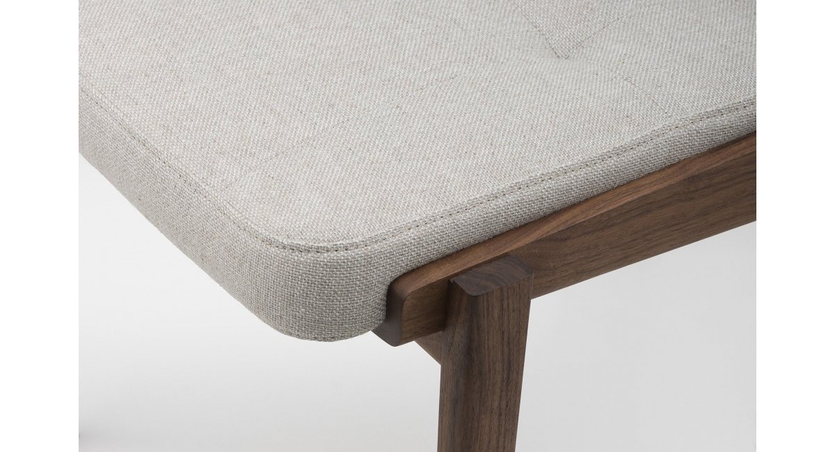 Capo Dining Chair -Neri&amp;Hu - madera de nogal - silla - delaespada-MINIM - detalle