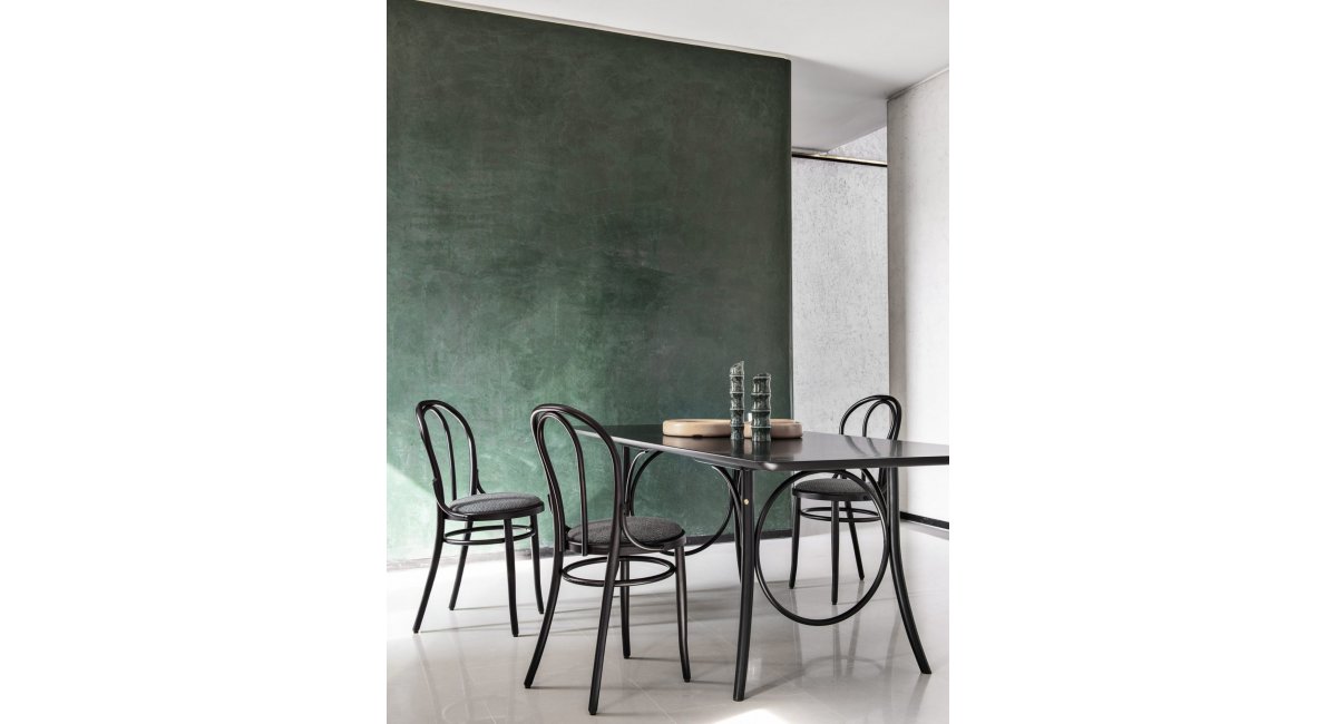 Chair N18 _ silla _ Gebrüder Thonet Vienna - MINIM - lifestyle