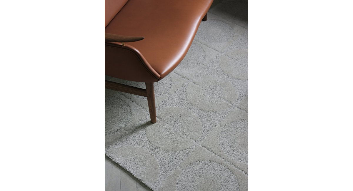 CircleRugUncoulered_HouseofFinnJuhl_MINIM Barcelona Madrid