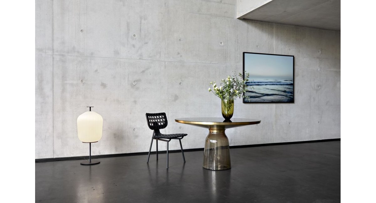 ClassiCon - plissee floor lamp- lámpara de pie - MINIM - lifestyle comedor