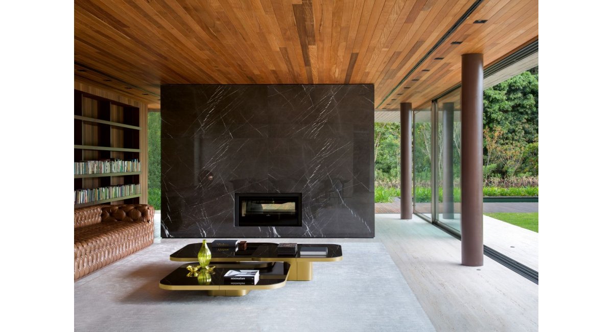 ClassiCon-bow coffee table-Guilherme Torres- 2018 - MINIM