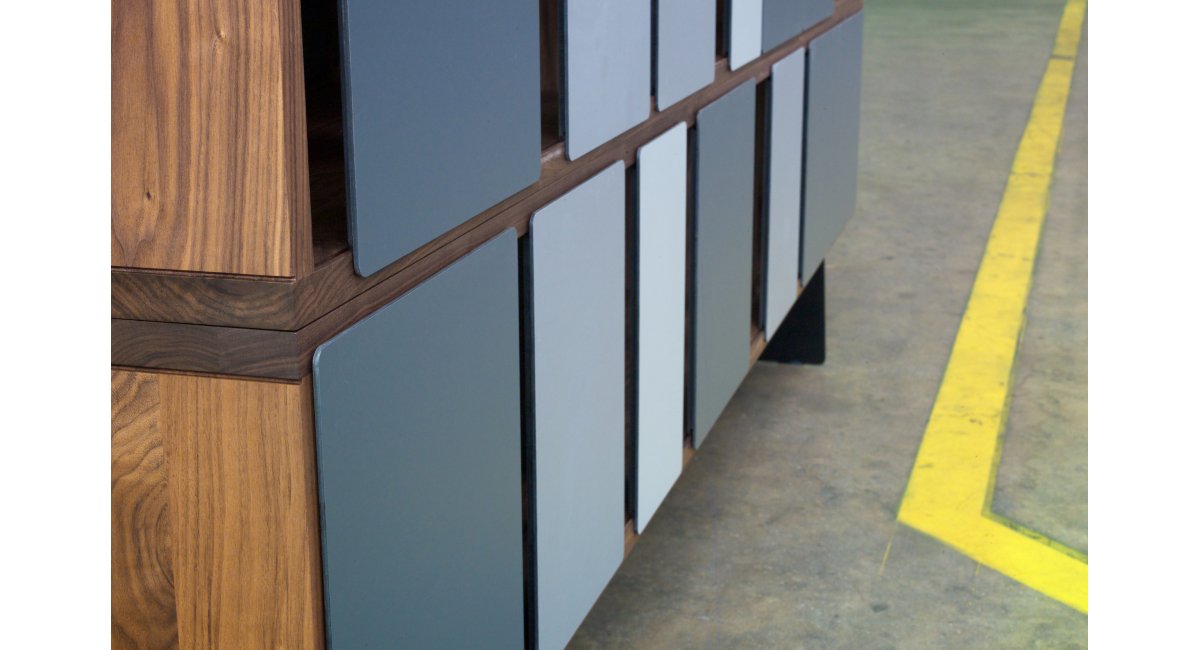 De La Espada, Different Trains Cabinets