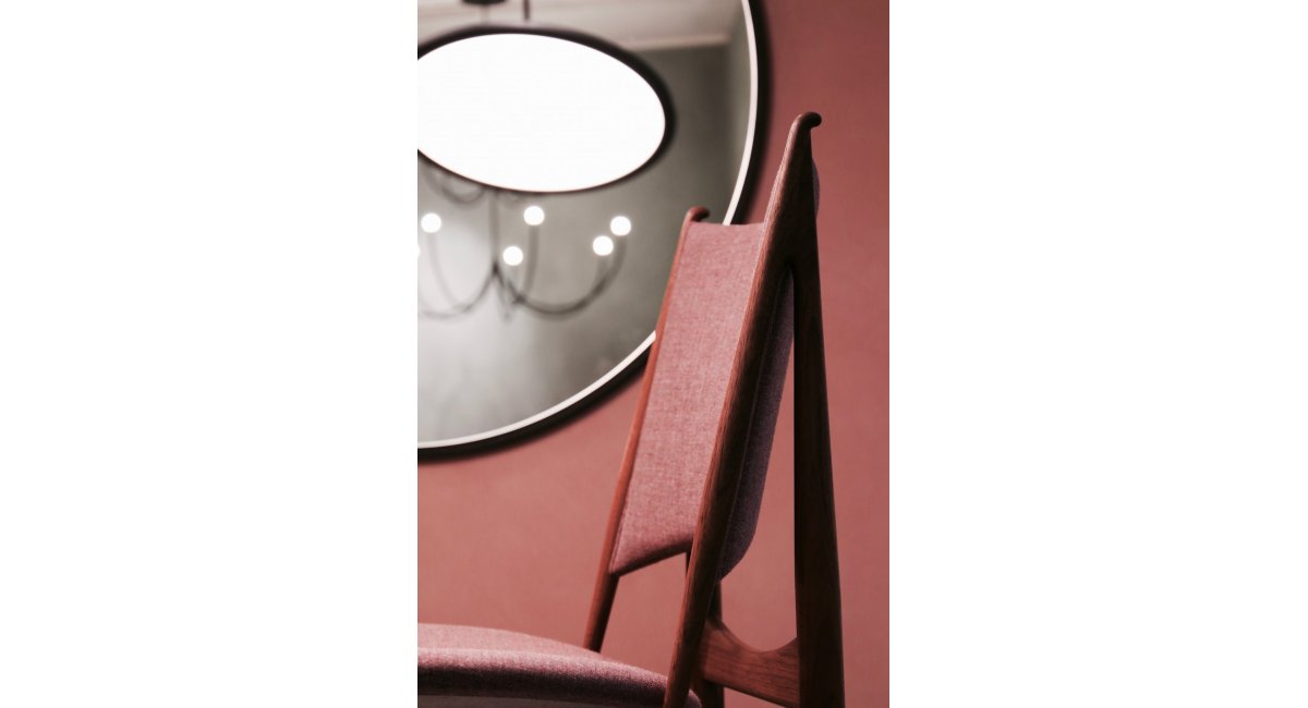 House of Finn Juhl, Egyptian chair