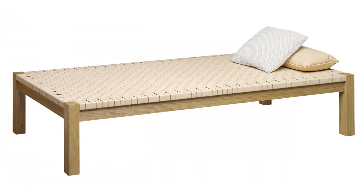 e15, Theban Coffee Table