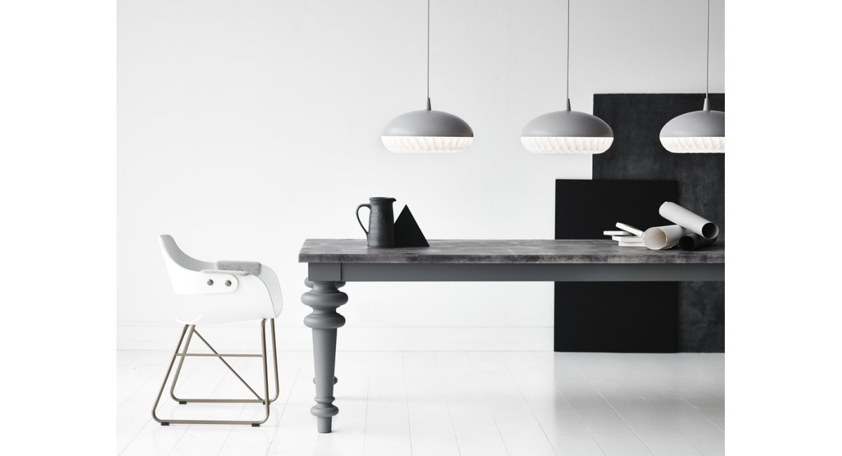 FritzHansen-AeonRocketSuspension-MortenVoss2012-MINIMShowroomFritzHansen-AeonRocketSuspension-MortenVoss2012-MINIMShowroom