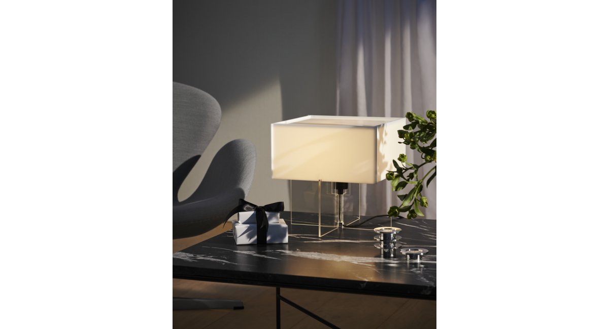 FritzHansen-Cross-PlexSobremesa-Bodil Kjær1961-MINIMShowroom