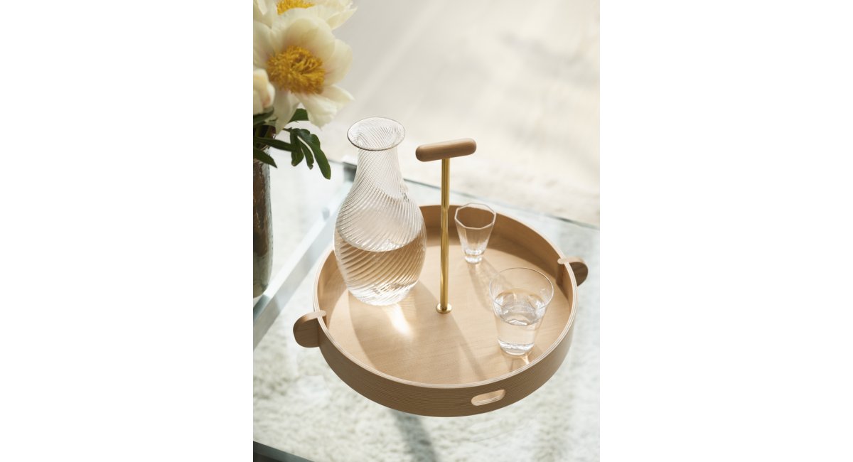 FritzHansen-JHTray-JaimeHayon2017-MINIMShowroom