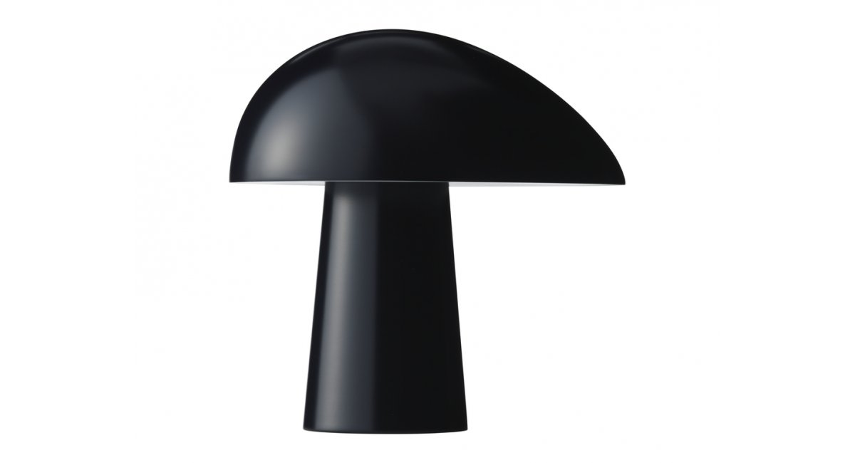 FritzHansen-NightOwlSobremesa-NicholaiWiig-Hansen2015-MINIMShowroom