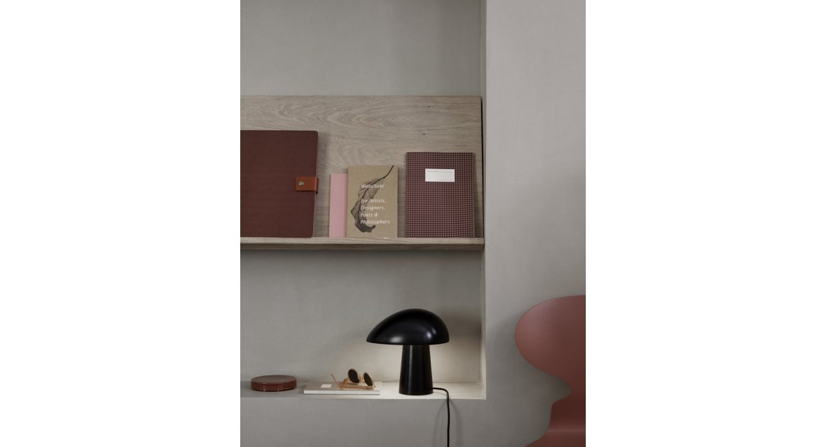 FritzHansen-NightOwlSobremesa-NicholaiWiig-Hansen2015-MINIMShowroom