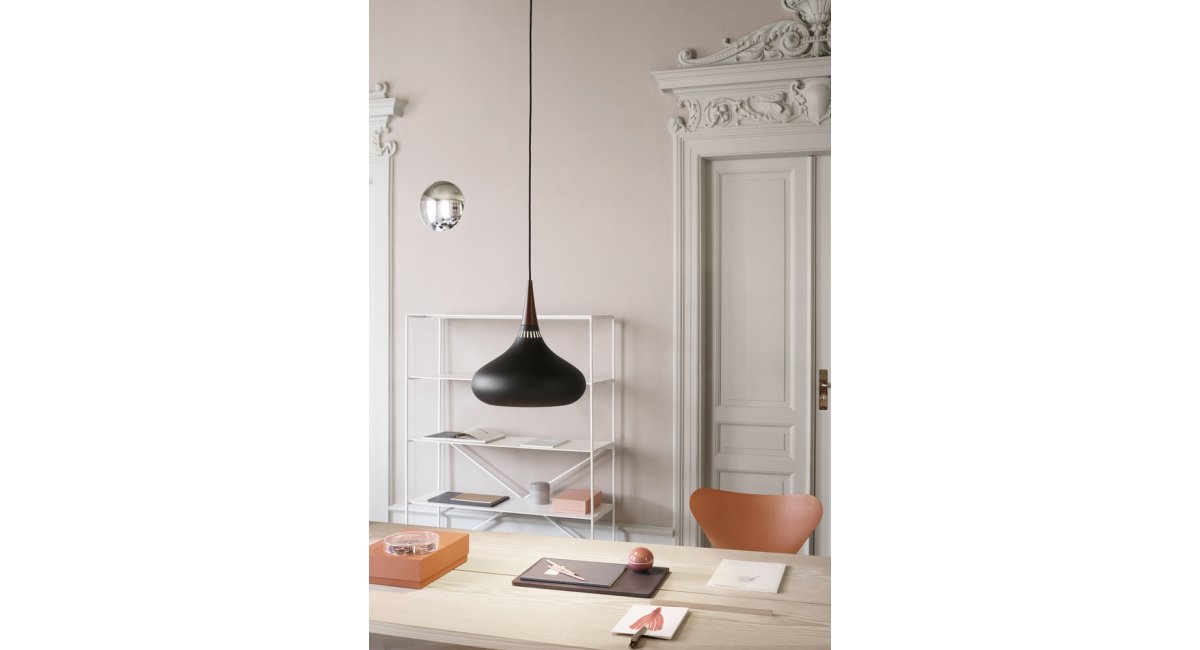 FritzHansen-OrientSuspension-JoHammerborg1963-MINIMShowroom