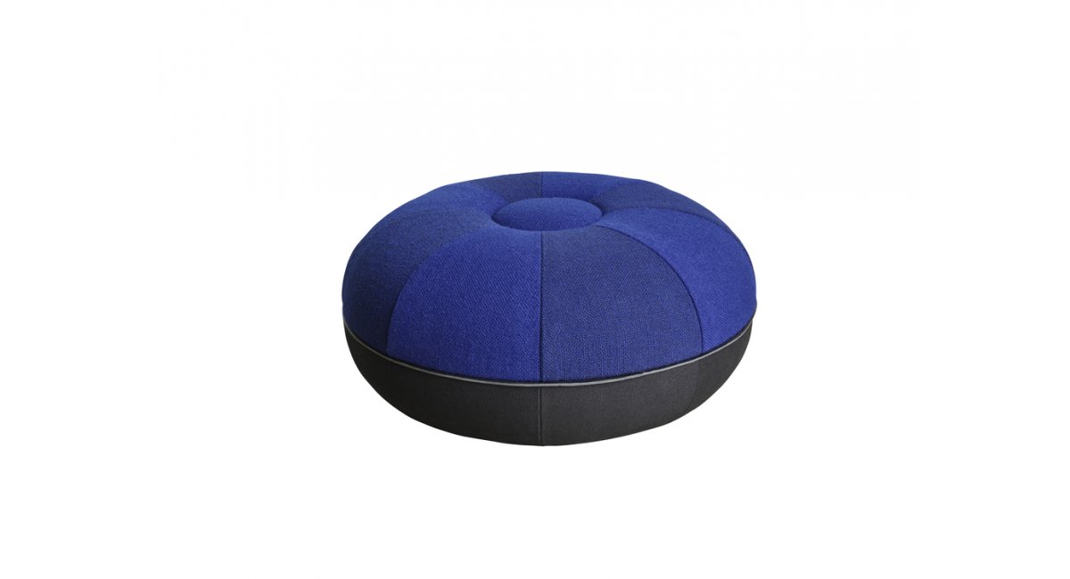 FritzHansen-Pouf-CecilieManz2016-MINIMShowrooFritzHansen-Pouf-CecilieManz2016-MINIMShowroomm