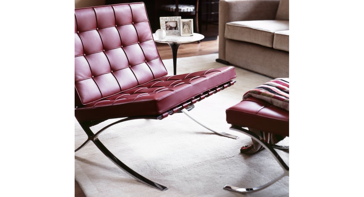 Knoll, Barcelona Chair