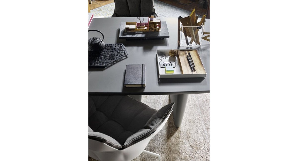 TobiIshiTable_BeBItalia_Minim Barcelona Madrid