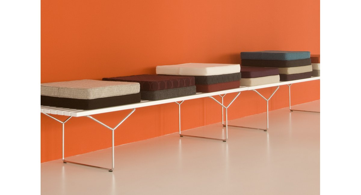 Knoll, Bertoia Bench
