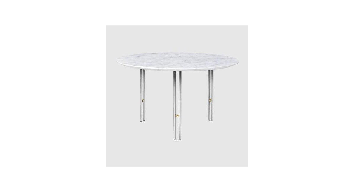 IOI_Coffee Table_ mesa auxiliar de mármol blanco y estructura cromada _ Gubi _ MINIM