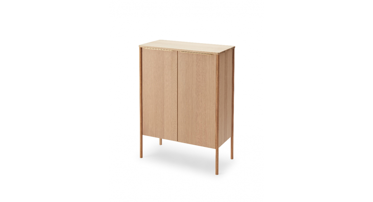 JUT HIGH CABINET - CONSOLA de roble- SKAGERAK - MINIM