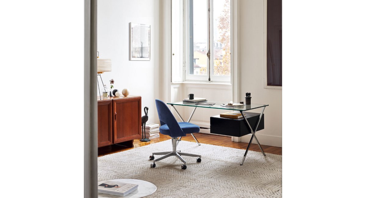 KNOLL_Saarinen Conference Chair Relax_ silla oficina _ MINIM