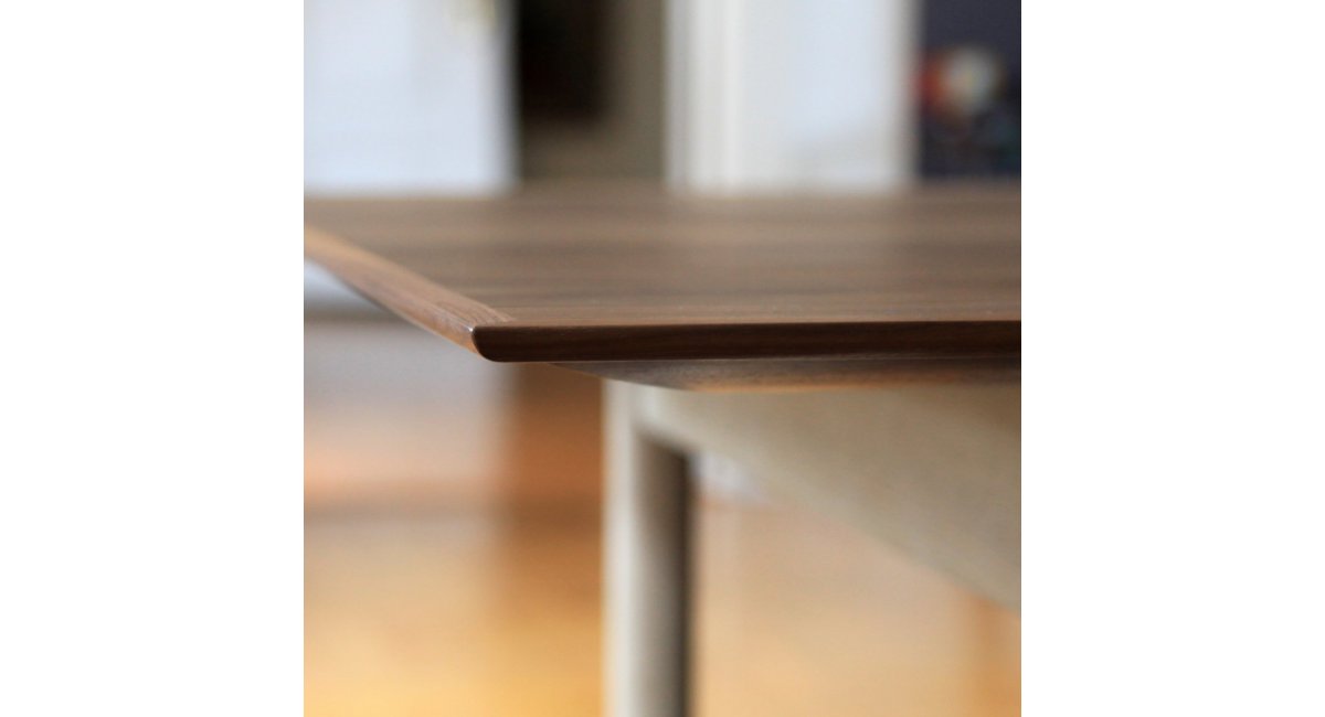 House of Finn Juhl, Kaufmann table