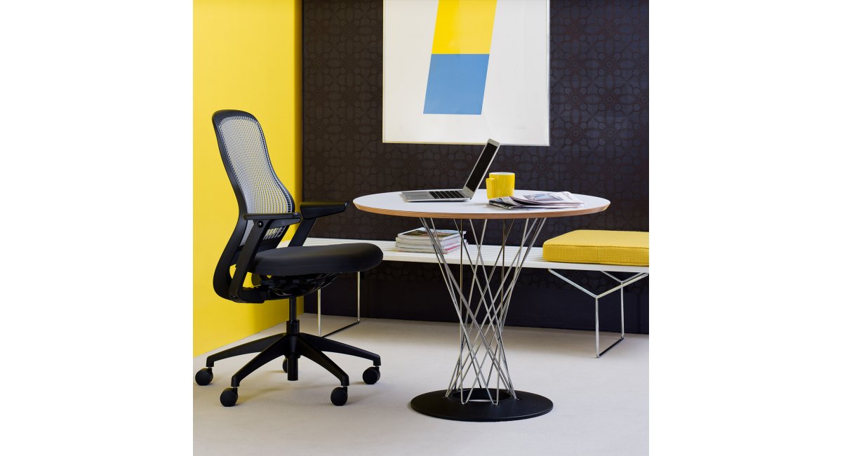 Knoll-BertoiaBench-HarryBertoia1952-MINIMShowroom