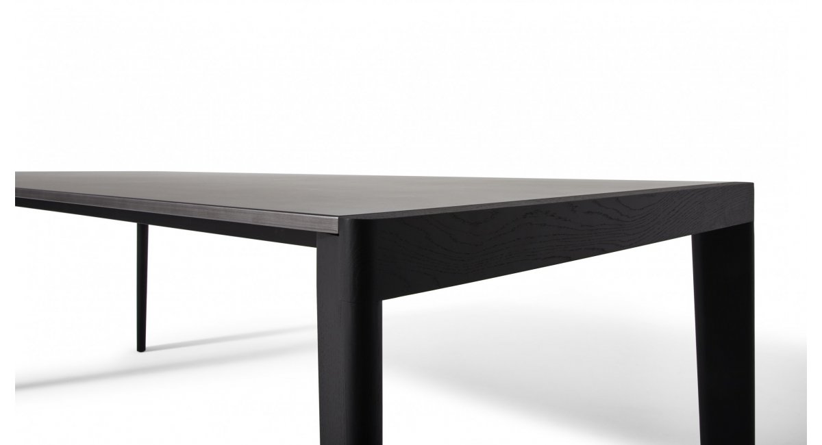 LONG PLANE_Cassina_Minim Barcelona Madrid