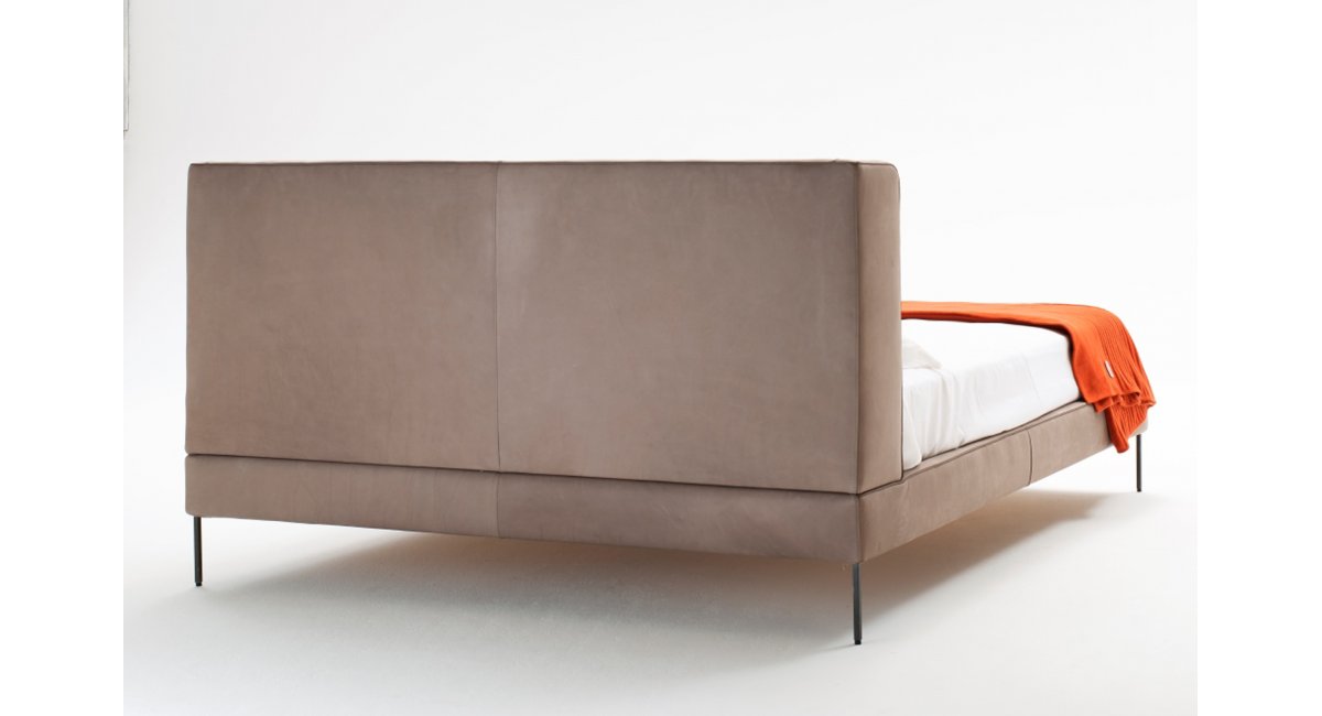 Living Divani, Lipp Bed