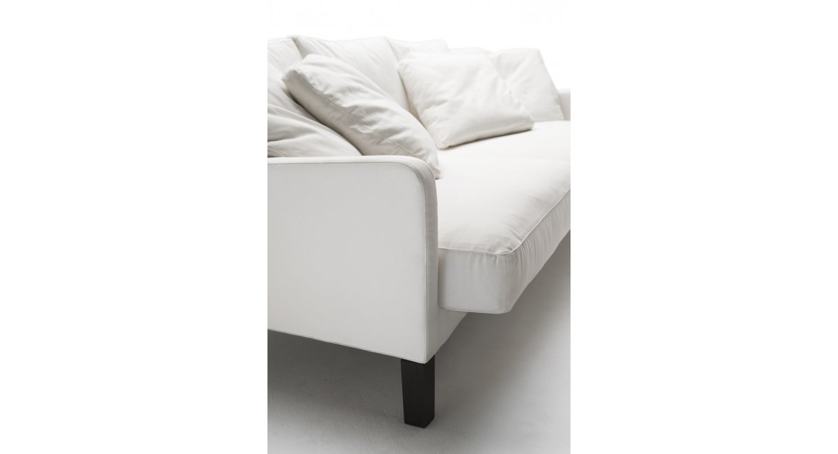 Living Divani, Dumas