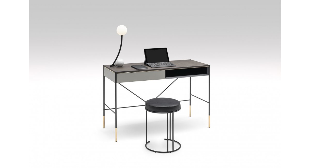 LivingDivani_Era_escritorio_estudio_despacho_oficina_MINIM_Barcelona_Madrid_varios cabados