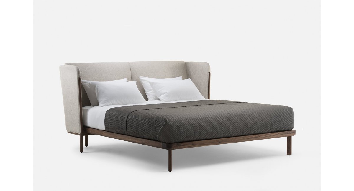 Low Dubois Bed - Luca Nichetto - cama de nogal - cama de madera- cabecero bajo - sin mesita de noche - MINIM - vista lateral