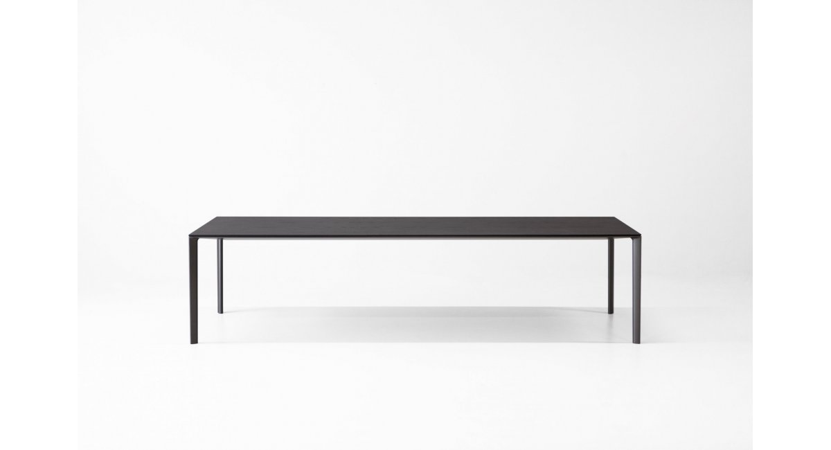 MESA_PORRO_PASCAL_mesa de madera maciza, mármol o cerámica_patas de metal_rectangular_mesa cocina_mesa oficina_mesa comedor_MINIM Showroom_Madrid_Barcelona