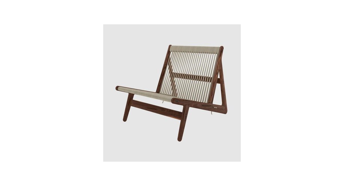 MR01 Initial LoungeChair_butaca de nogal_Gubi_MINIM