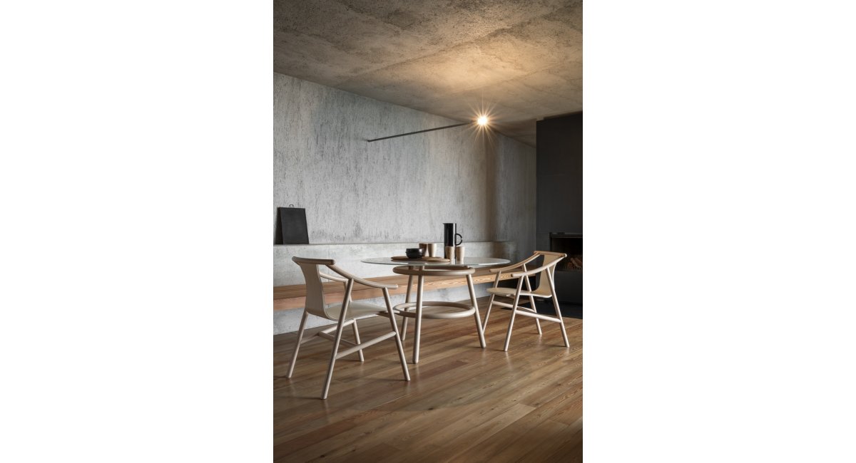 Magistretti 03 02 - mesa de comedor - Gebrueder Thonet Vienna - MINIM - lifestyle