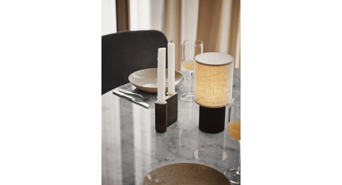 Manhattan SC 52 - lámpara de sobremesa - and tradition - MINIM - lifestyle comedor