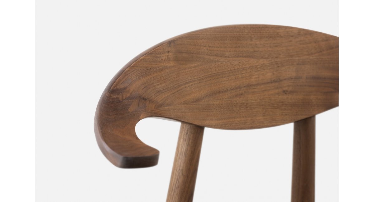 Manta Dining Chair - Matthew Hilton -nogal danés-delaespada-MINIM - detalle respaldo