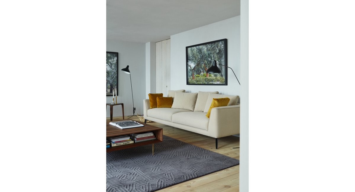 McQueen Sofa, De la Espada