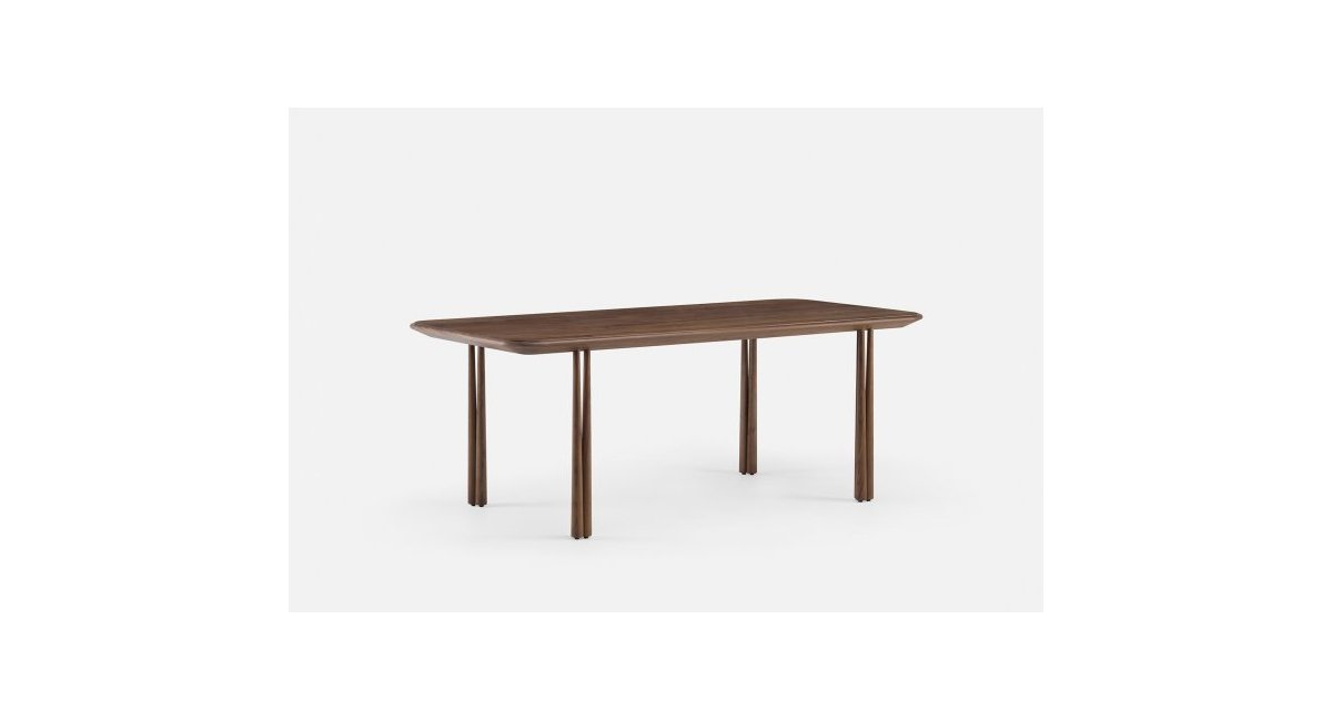 Mesa Elliot de la espada en Minim