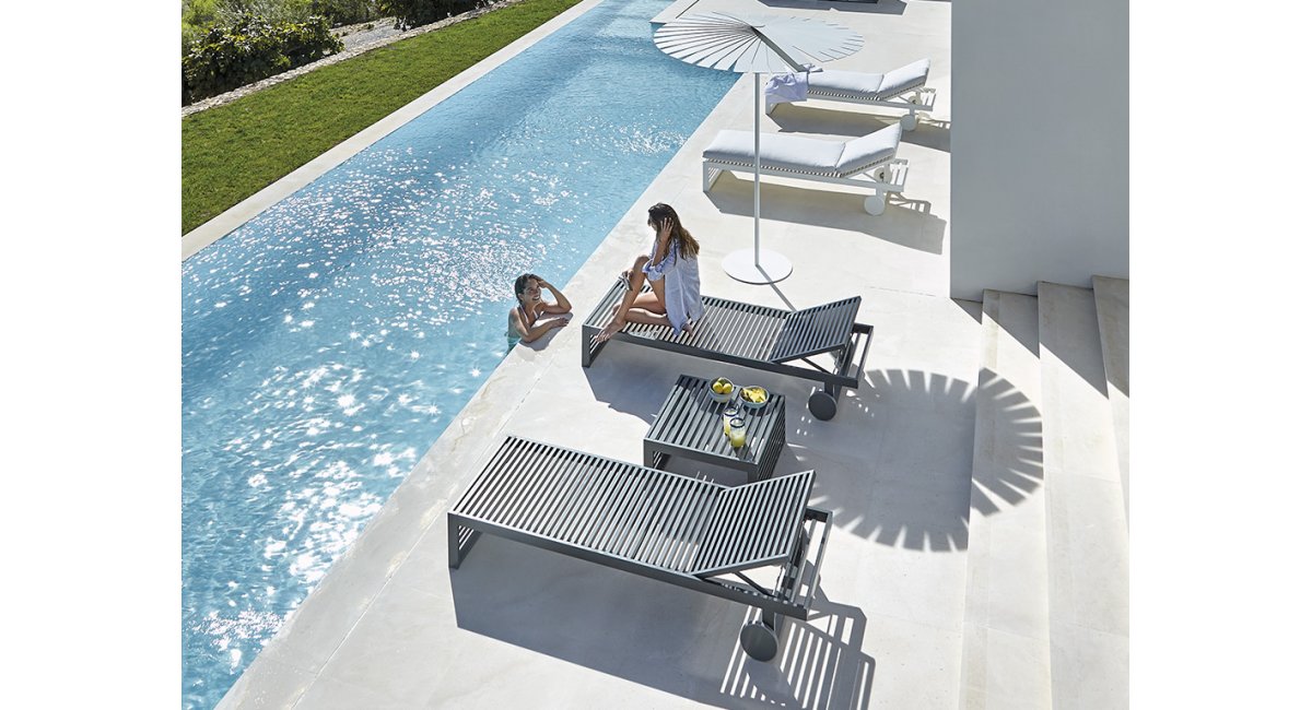 Gandia Blasco, Mesa Tumbona Dna