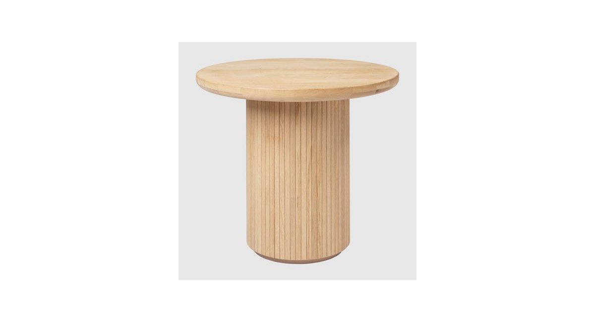 Moon _ Lounge Table _ mesa de salón redonda _ 60cm _ mesa de madera de nogal tratada _ Gubi _ MINIM