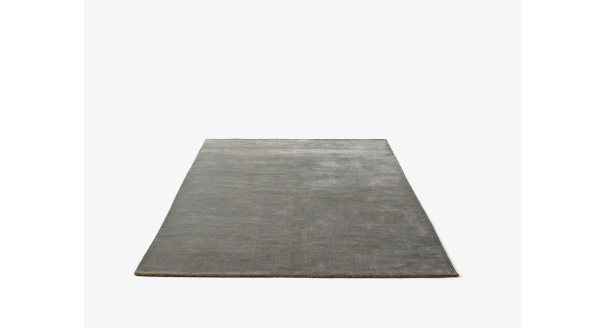 And Tradition, Moor rug