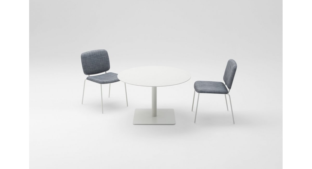 Nina_F.Rota_Silla de exterior_Paola Lenti_MINIM_lifestyle