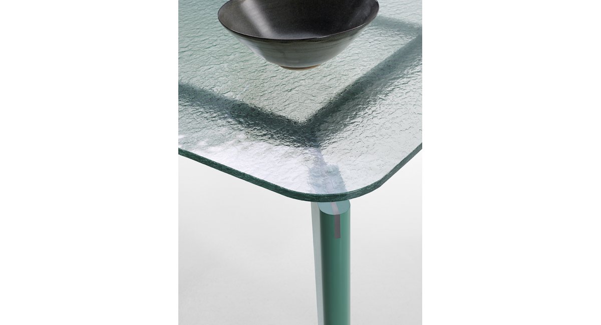 B&amp;B Italia, Oskar